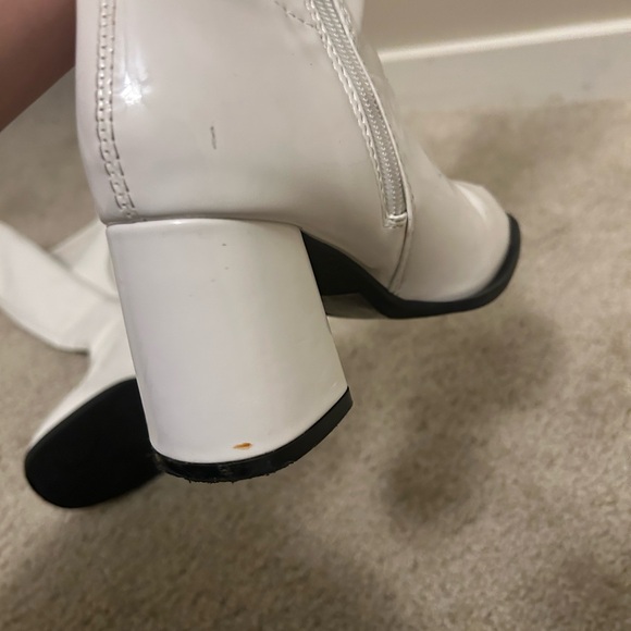 White Knee-High Women's Boots - Picture 14 of 15
